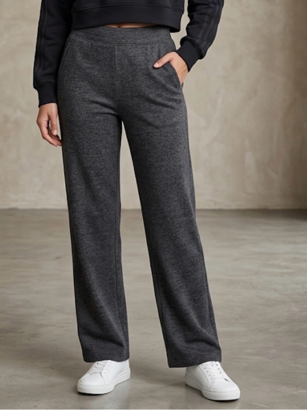 Mondetta women’s size small Dark Gray Fleece Joggers NWT